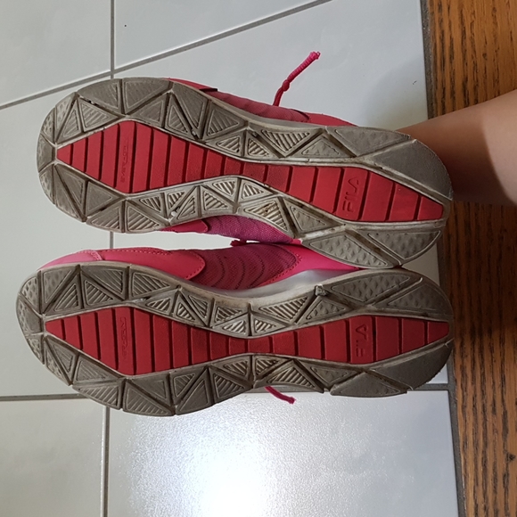 Fila Pink Ribbon Running Shoes - Picture 6 of 6